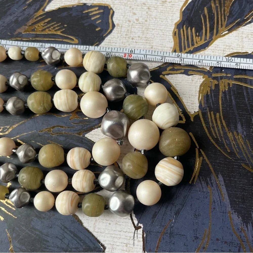 Vintage 60s Lucite Pistachio Green Cream and Silver Chunky Beaded Necklace